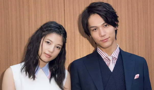 石井杏奈さんと中川大志さんの画像