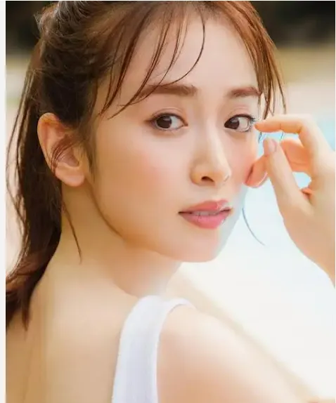泉里香さんの画像8