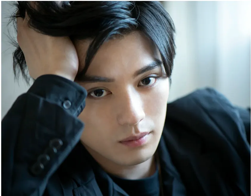 新田真剣佑さんの画像