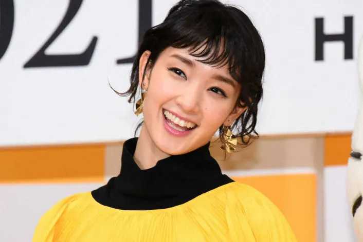 剛力彩芽さんのプロフィール